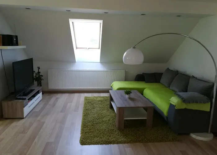 Lägenhet Pod Stribrnkou
